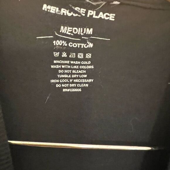 Women’s Retro Melrose place T-shirt. Size Medium. NWOT. - Picture 4 of 6